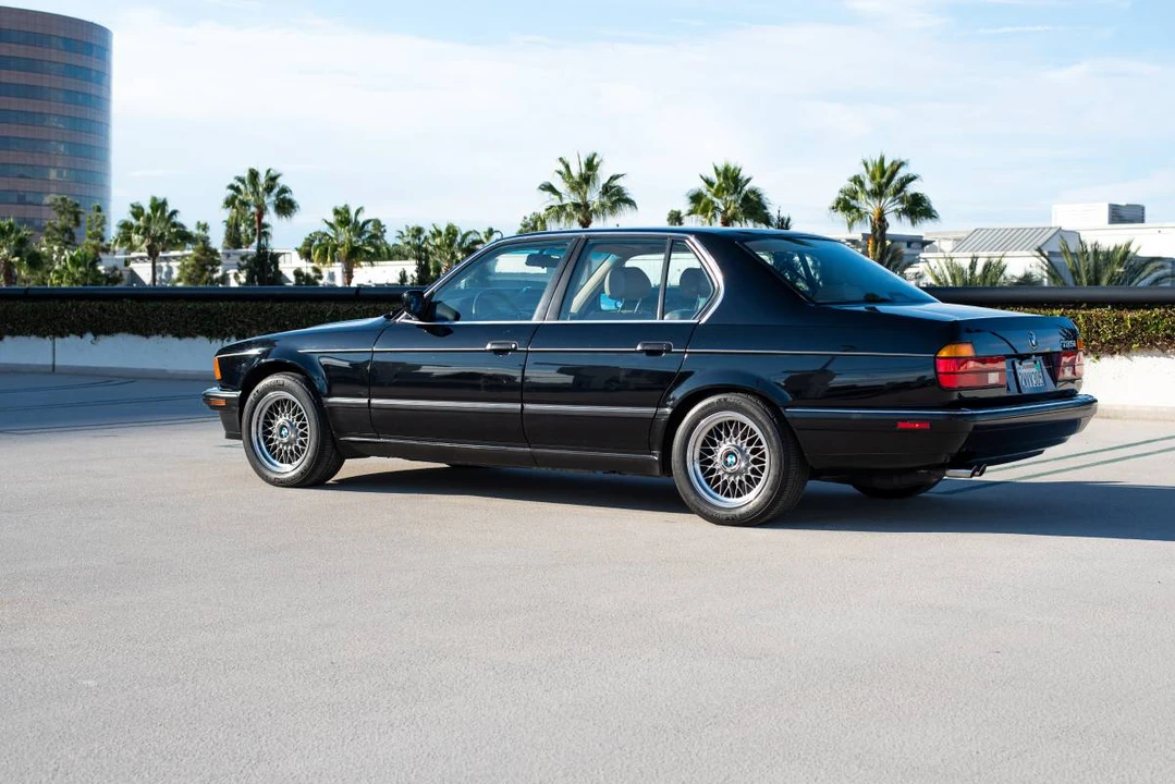 1990 BMW E32 7 Series - Image 7 of 23