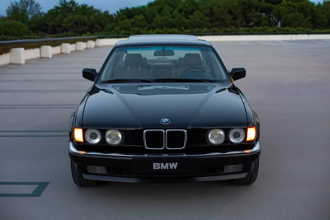 1990 BMW E32 7 Series - Image 2 of 23