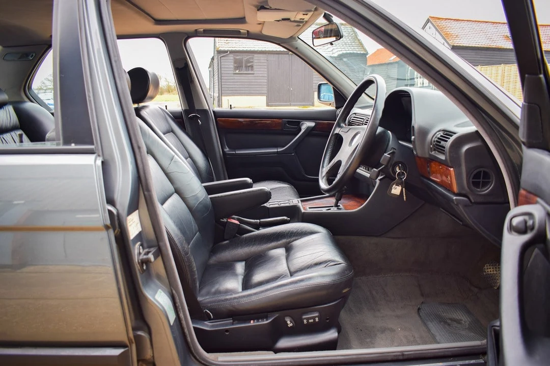1990 BMW E32 7 Series - Image 18 of 30