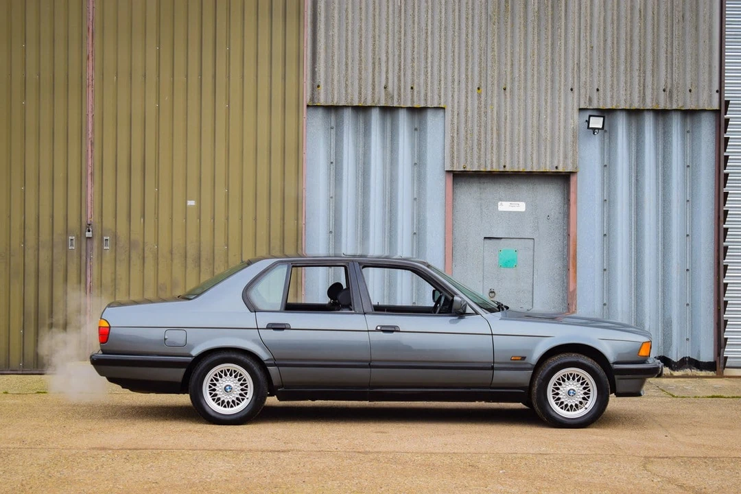 1990 BMW E32 7 Series - Image 8 of 30