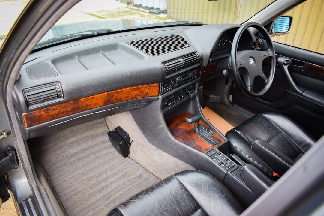 1990 BMW E32 7 Series - Image 15 of 30
