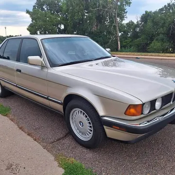 1990 BMW 735iL E32