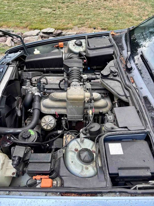 1990 BMW E32 7 Series - Image 15 of 17