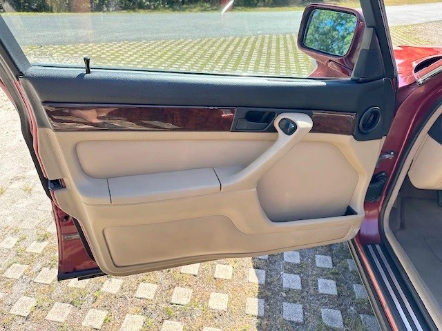 1990 BMW E32 7 Series - Image 9 of 21