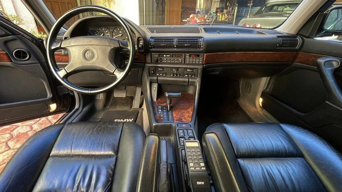 1990 BMW E32 7 Series - Image 13 of 19
