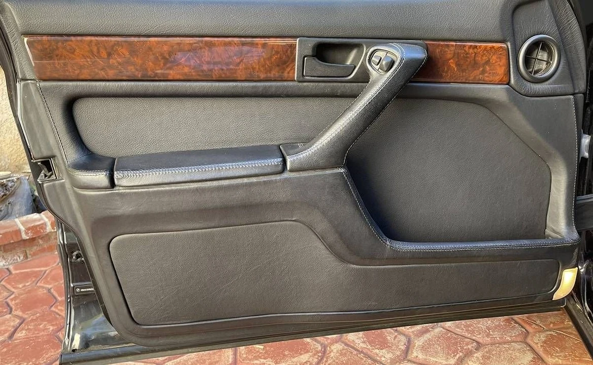 1990 BMW E32 7 Series - Image 10 of 19