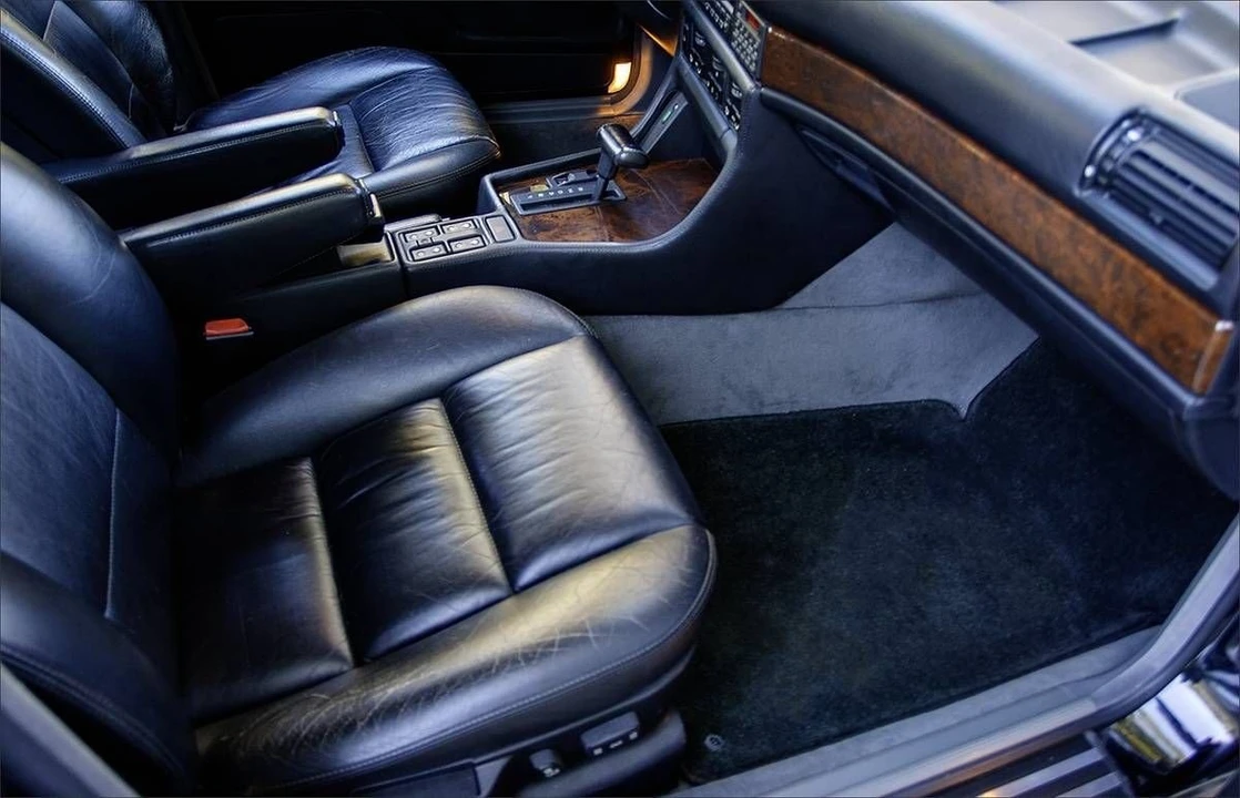 1990 BMW E32 7 Series - Image 16 of 19