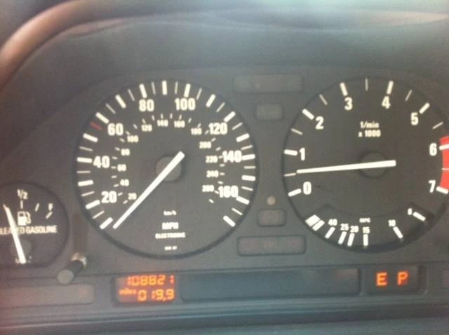 1990 BMW E32 7 Series - Image 12 of 22