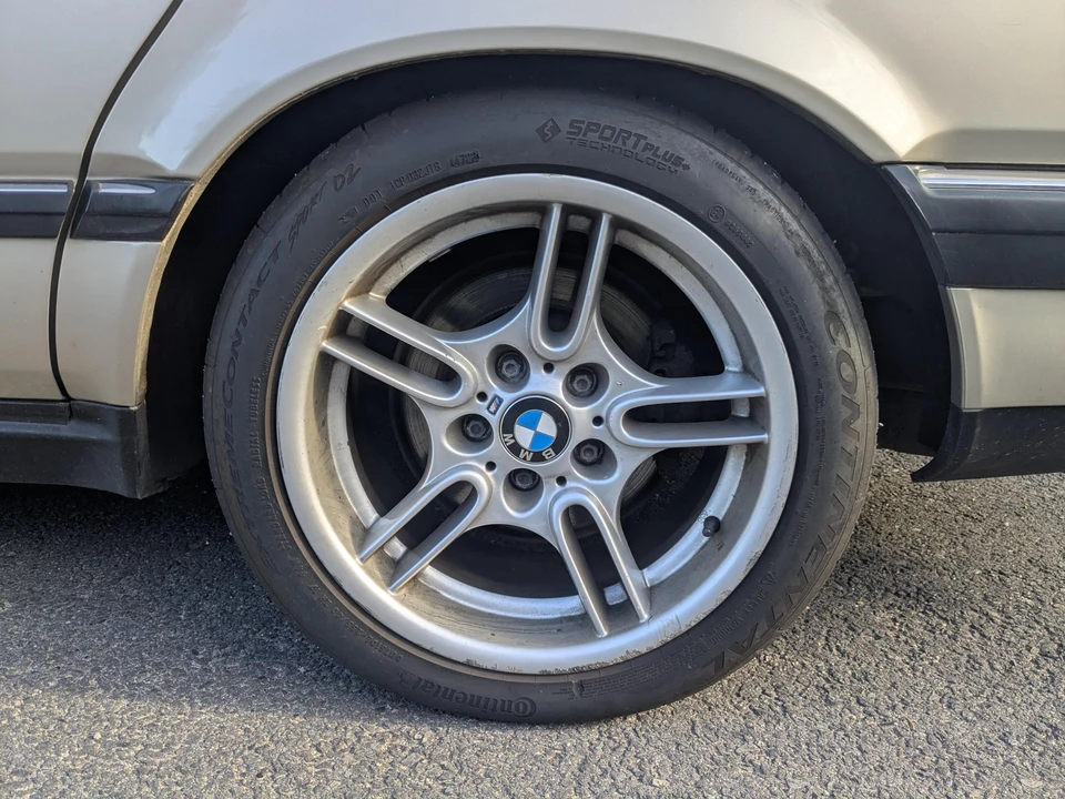 1990 BMW E32 7 Series - Image 24 of 31