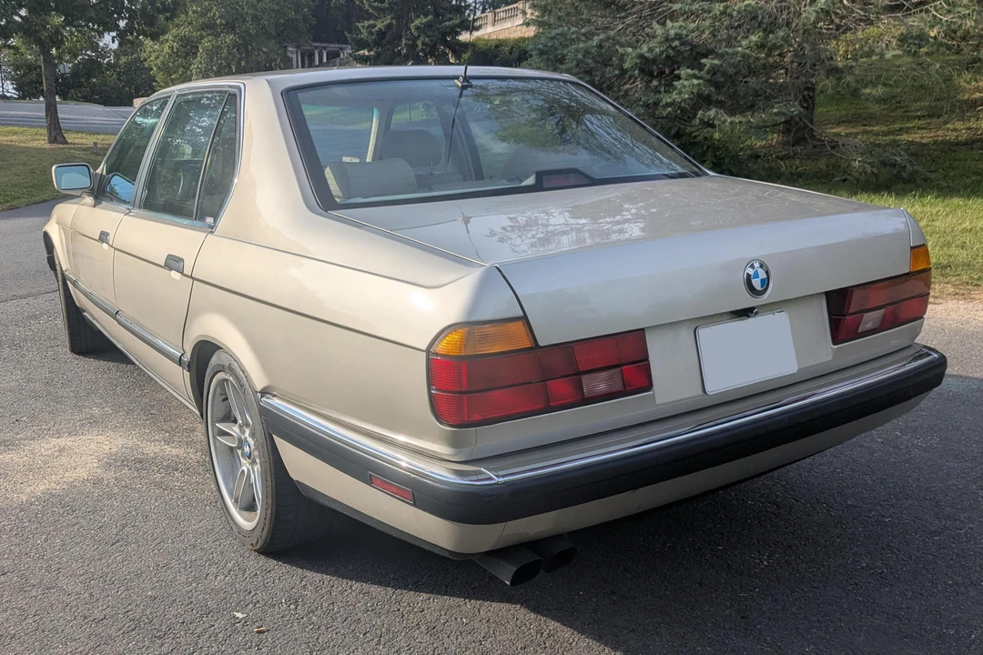 1990 BMW E32 7 Series - Image 4 of 31