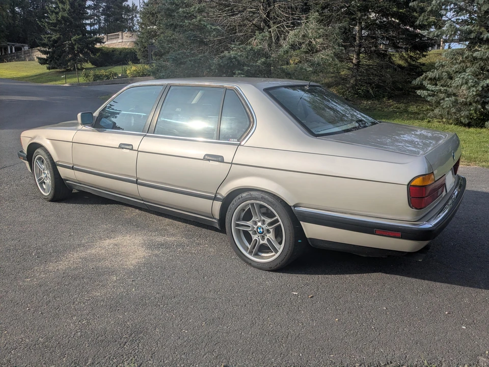 1990 BMW E32 7 Series - Image 10 of 31