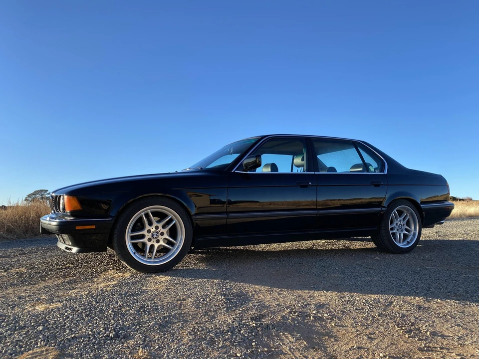 1990 BMW E32 7 Series - Image 7 of 31