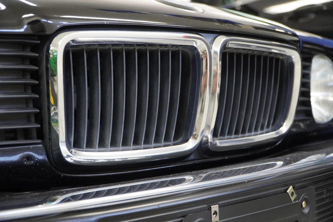 1990 BMW E32 7 Series - Image 29 of 31