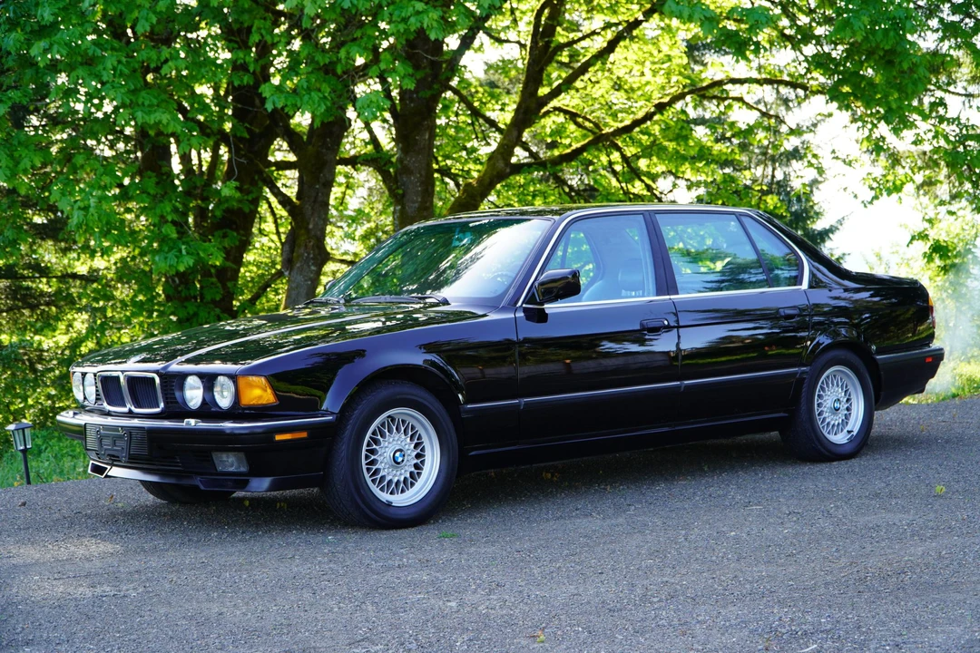 1990 BMW E32 7 Series - Image 2 of 31