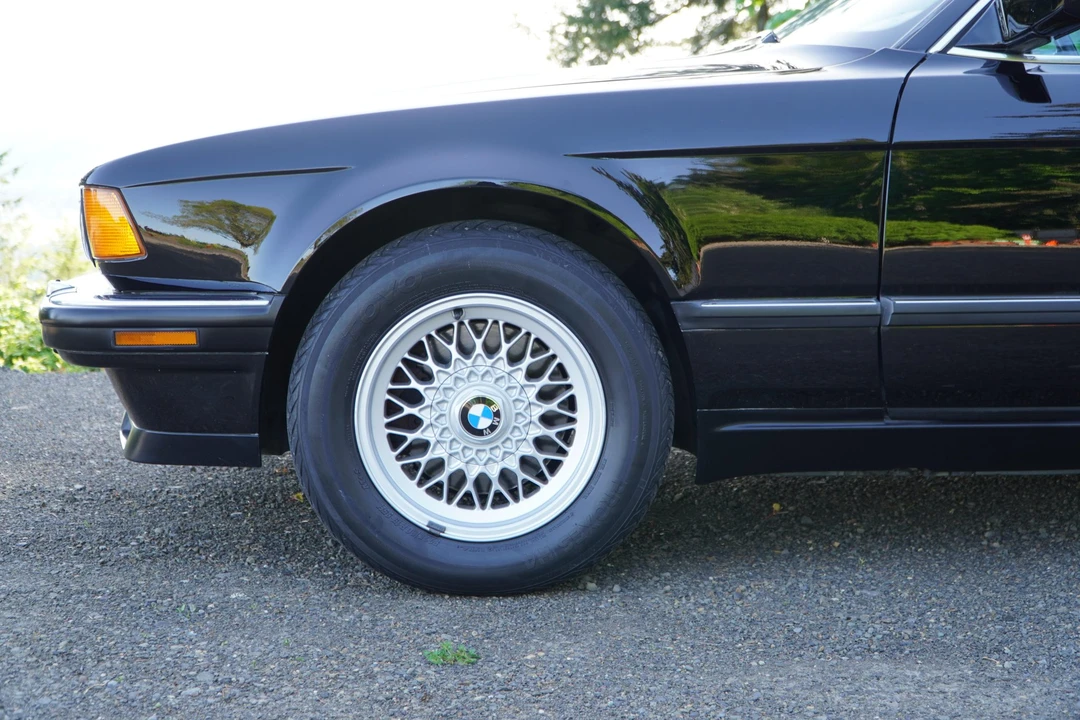 1990 BMW E32 7 Series - Image 19 of 31