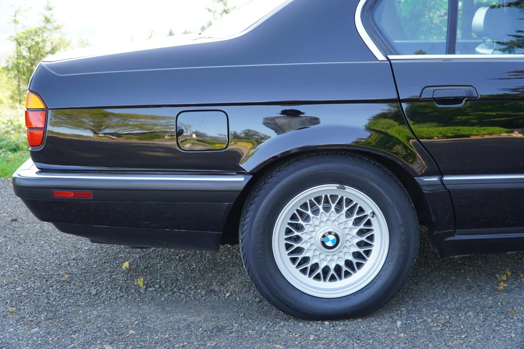 1990 BMW E32 7 Series - Image 21 of 31
