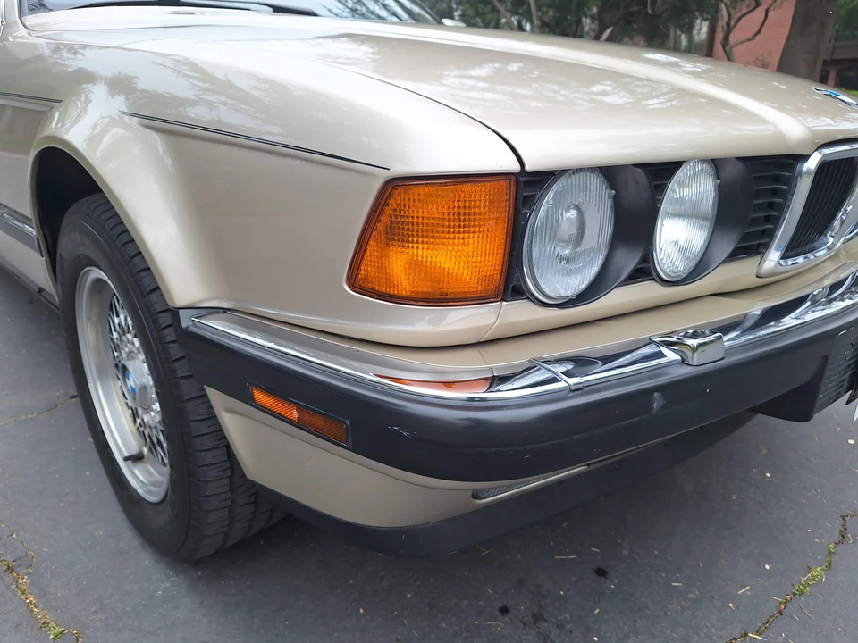 1990 BMW E32 7 Series - Image 9 of 31