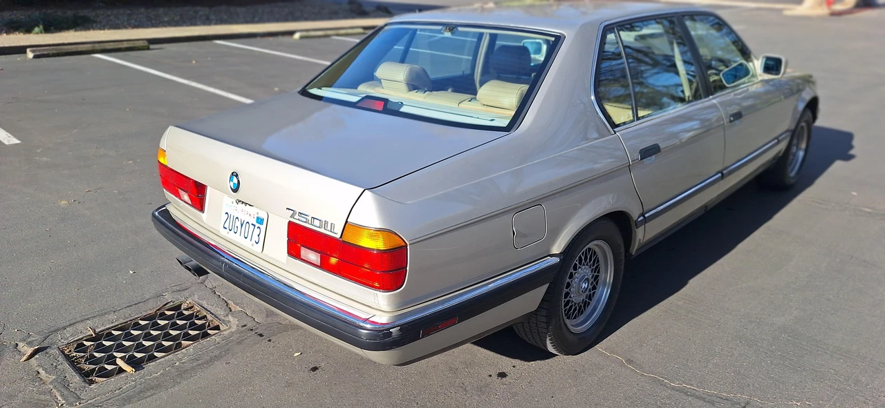 1990 BMW E32 7 Series - Image 7 of 31