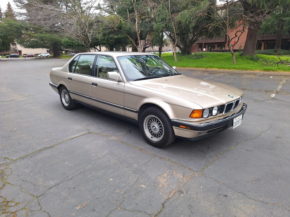1990 BMW E32 7 Series - Image 8 of 31