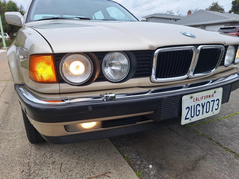 1990 BMW E32 7 Series - Image 10 of 31