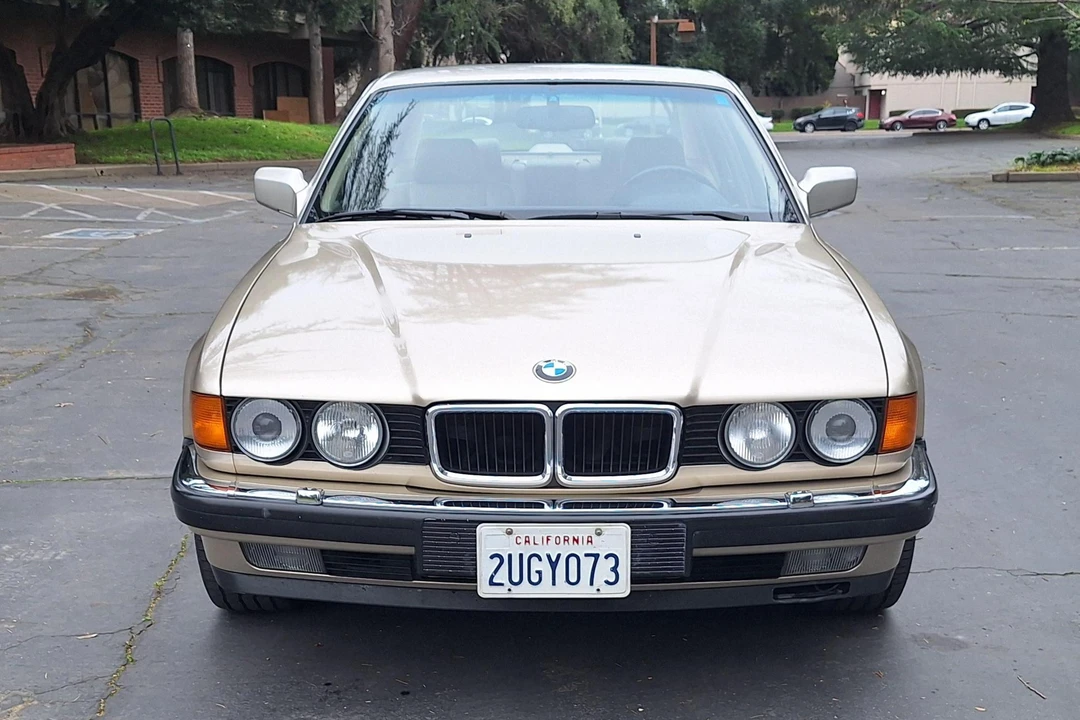 1990 BMW E32 7 Series - Image 2 of 31