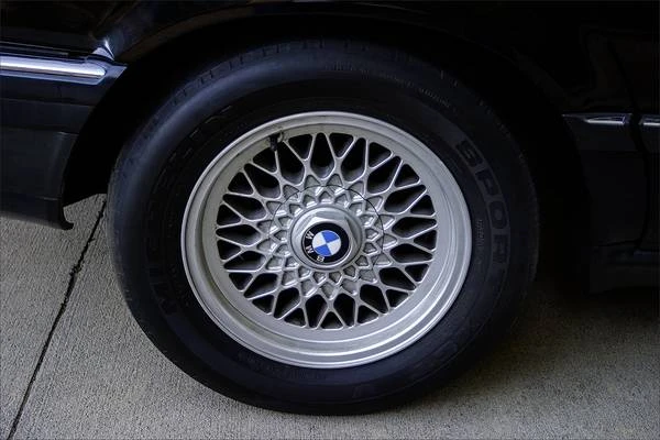 1990 BMW E32 7 Series - Image 18 of 21