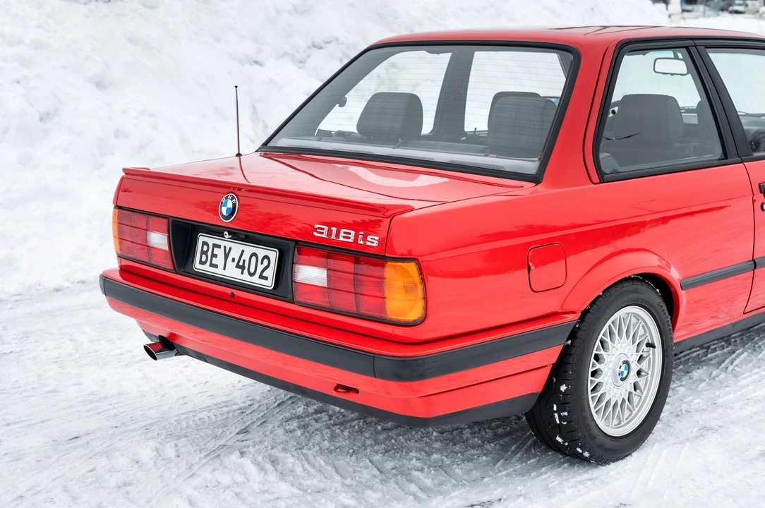 1990 BMW E30 3 Series - Image 11 of 31