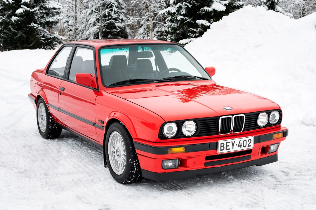 1990 BMW E30 3 Series - Image 2 of 31