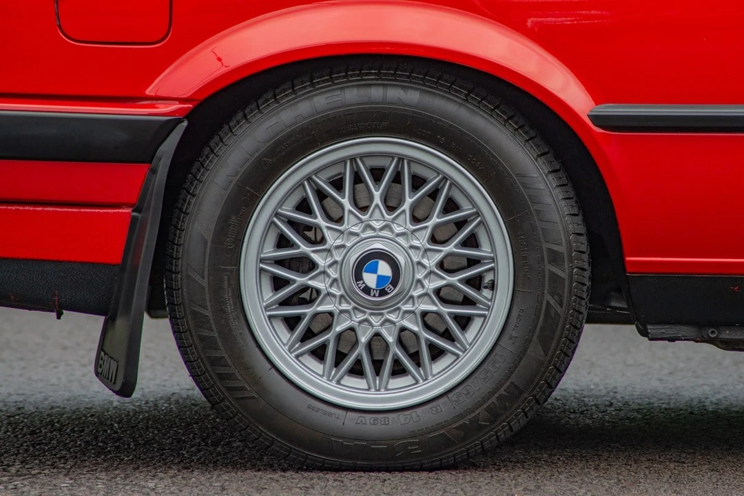 1990 BMW E30 3 Series - Image 9 of 30