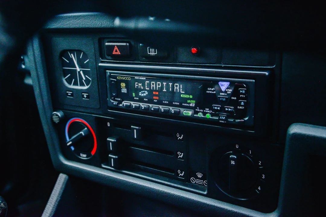 1990 BMW E30 3 Series - Image 15 of 30