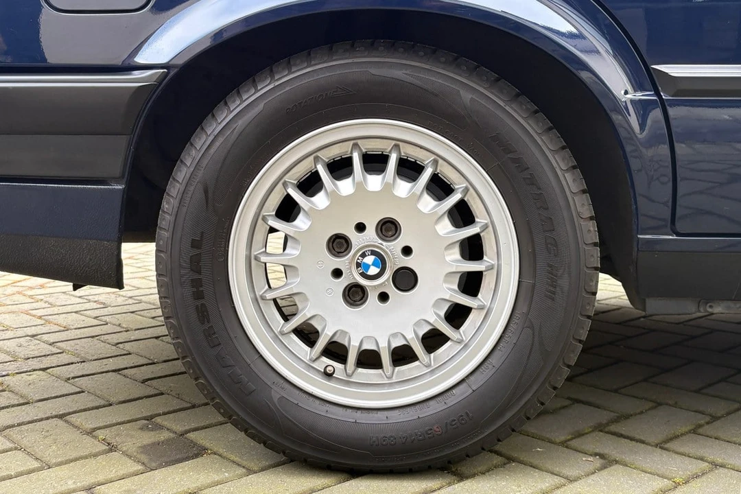 1990 BMW E30 3 Series - Image 29 of 30