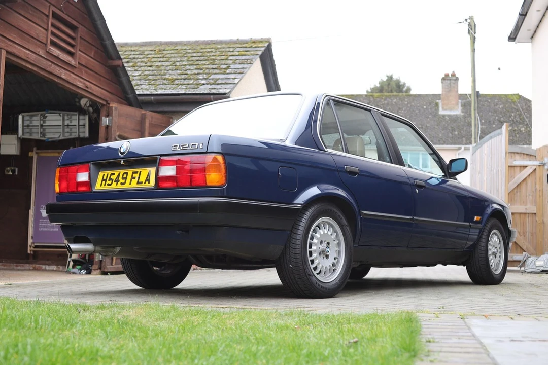 1990 BMW E30 3 Series - Image 7 of 30