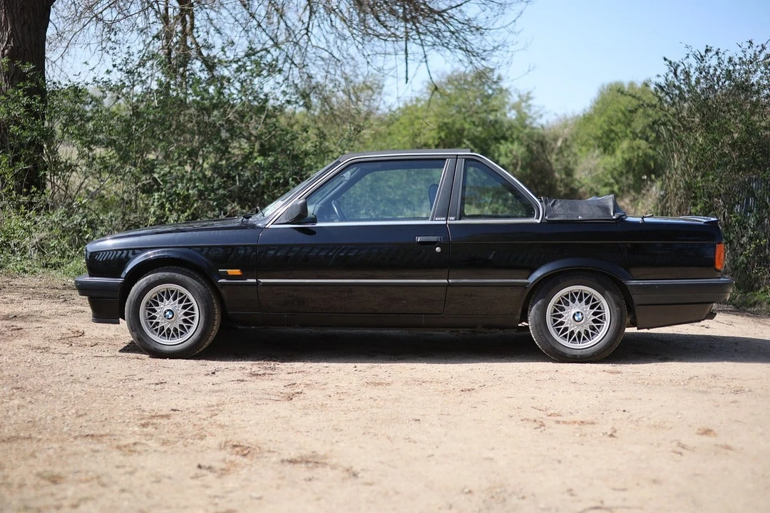 1990 BMW E30 3 Series - Image 15 of 30