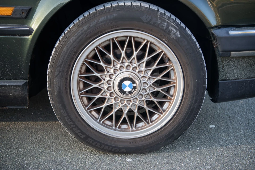 1990 BMW E30 3 Series - Image 11 of 30