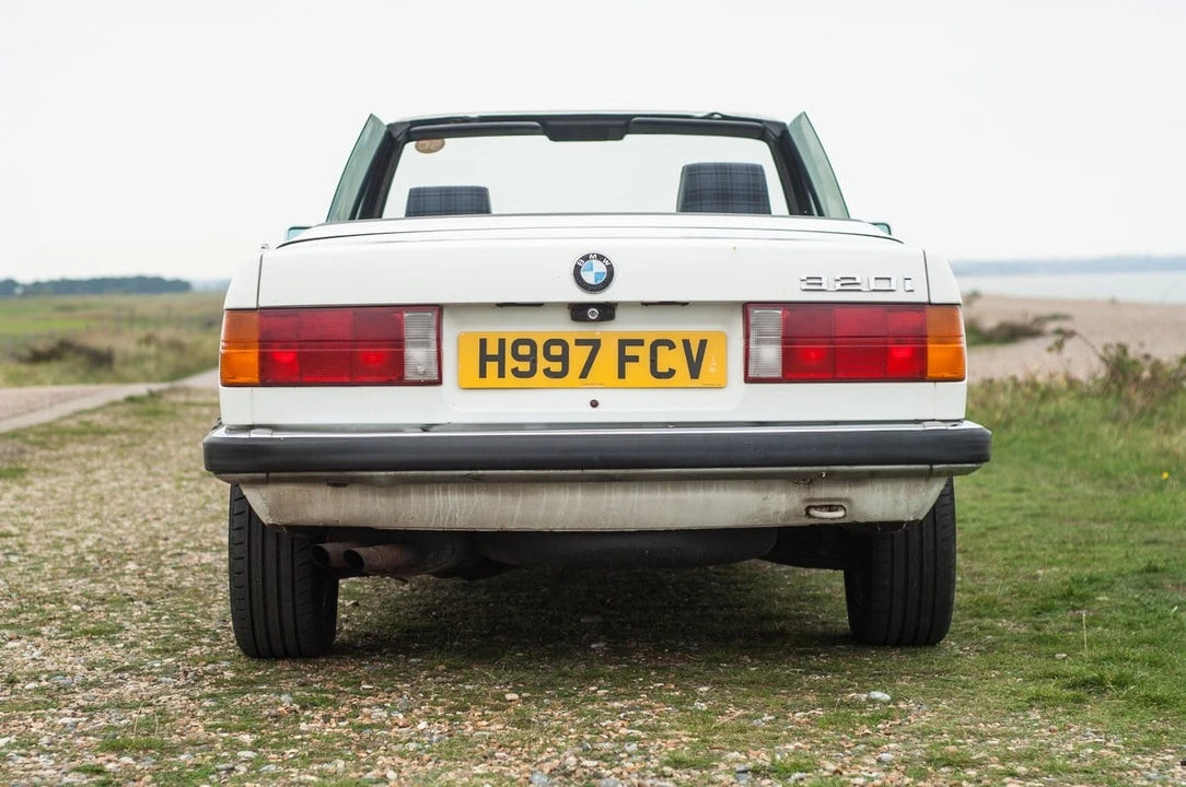 1990 BMW E30 3 Series - Image 17 of 30