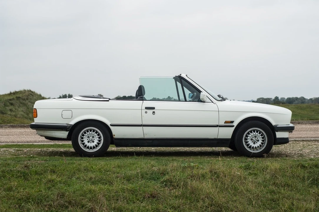 1990 BMW E30 3 Series - Image 2 of 30