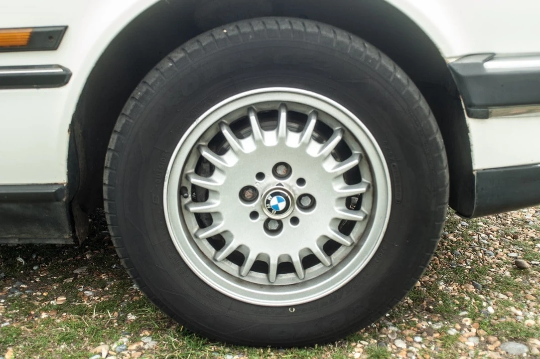1990 BMW E30 3 Series - Image 19 of 30