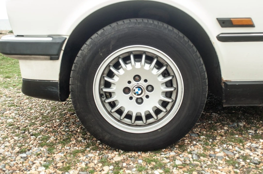 1990 BMW E30 3 Series - Image 22 of 30
