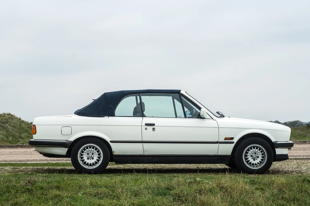 1990 BMW E30 3 Series - Image 14 of 30