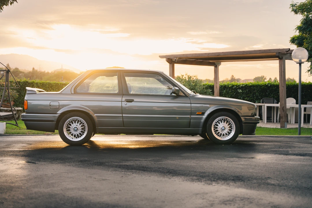1990 BMW E30 3 Series - Image 8 of 31