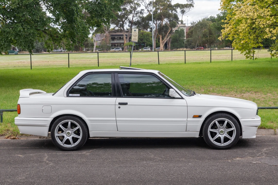 1990 BMW E30 3 Series - Image 9 of 31