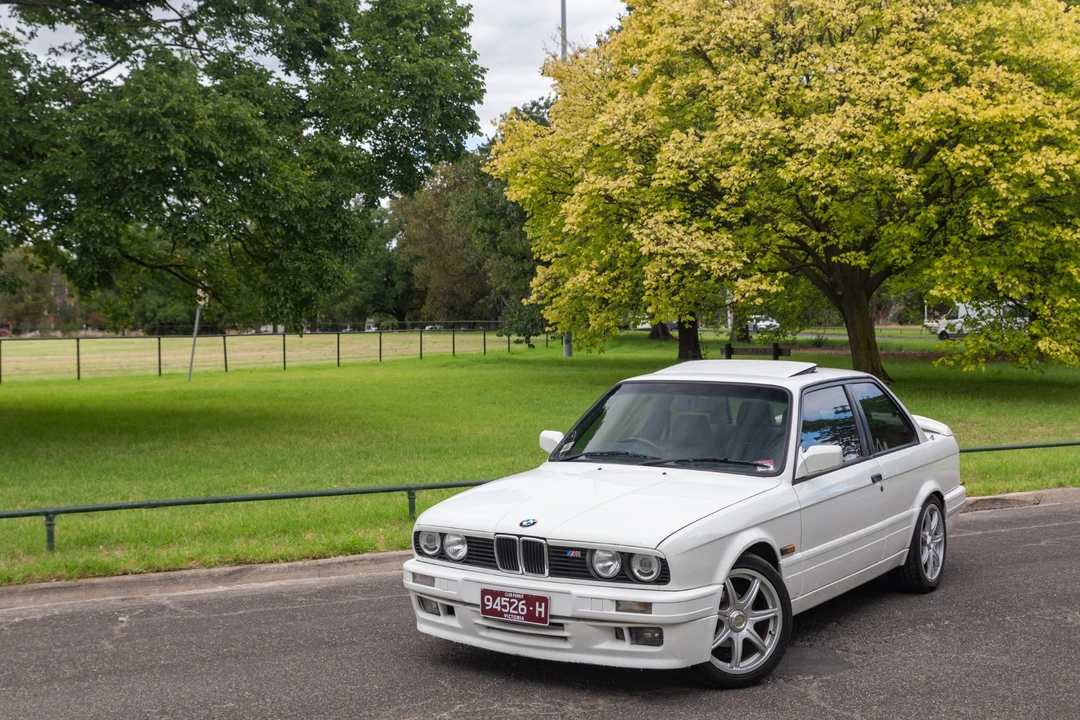 1990 BMW E30 3 Series - Image 4 of 31