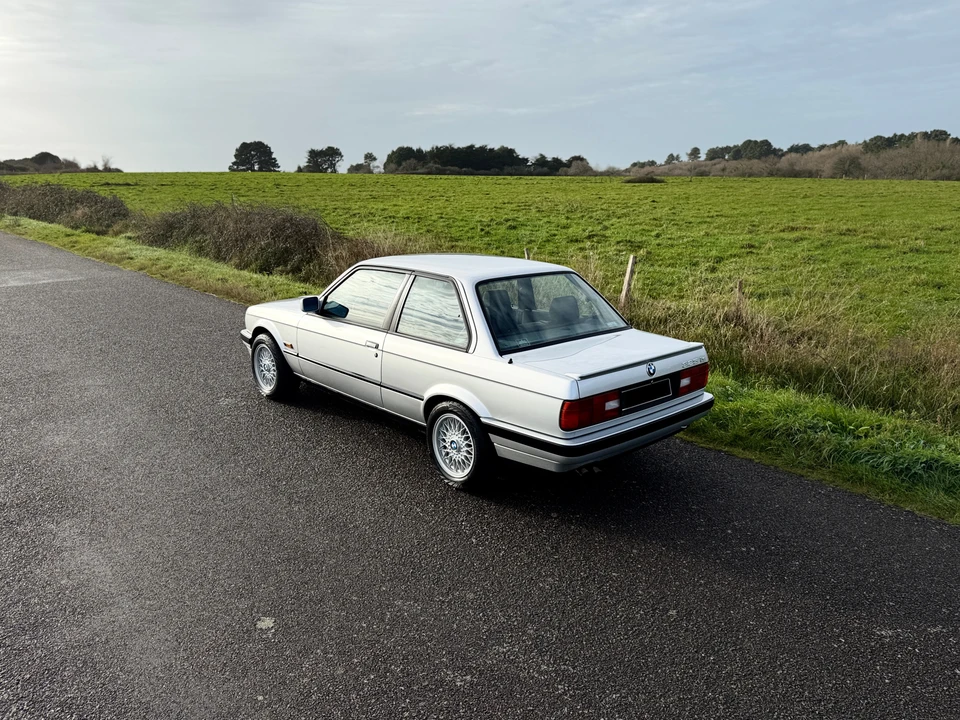 1990 BMW E30 3 Series - Image 13 of 31