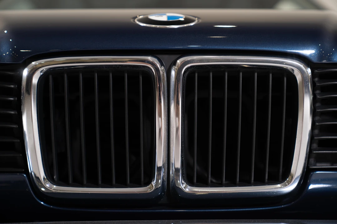 1990 BMW E32 7 Series - Image 16 of 31