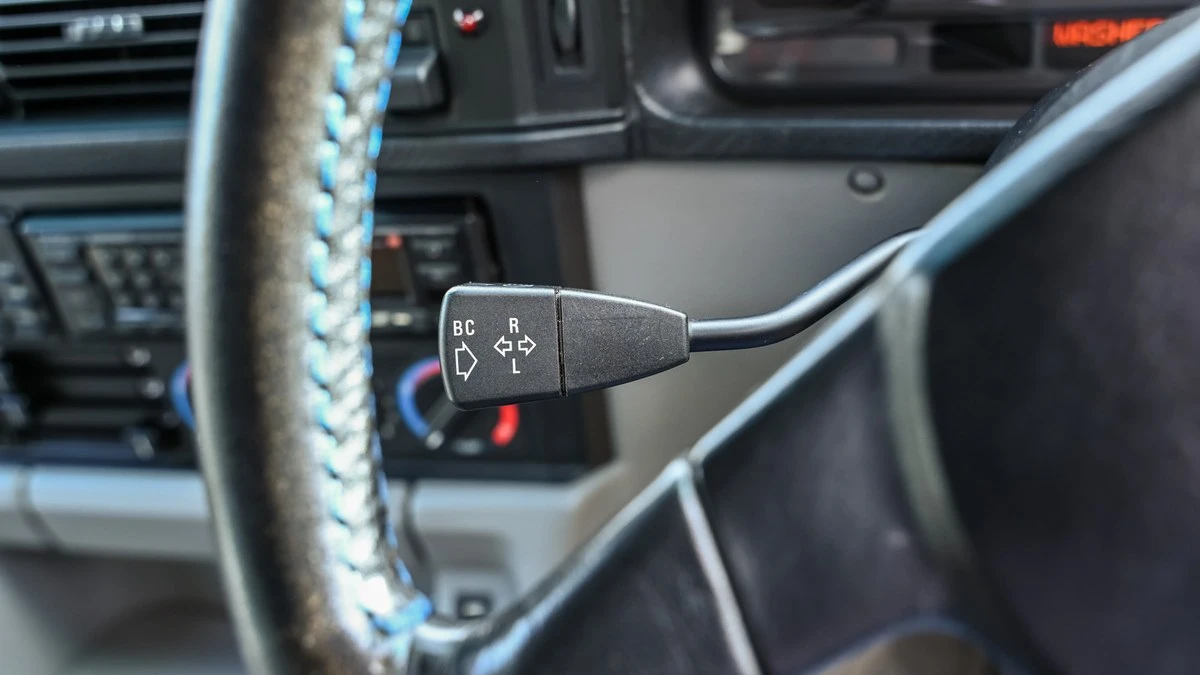 1994 BMW Alpina B10 - Image 24 of 30