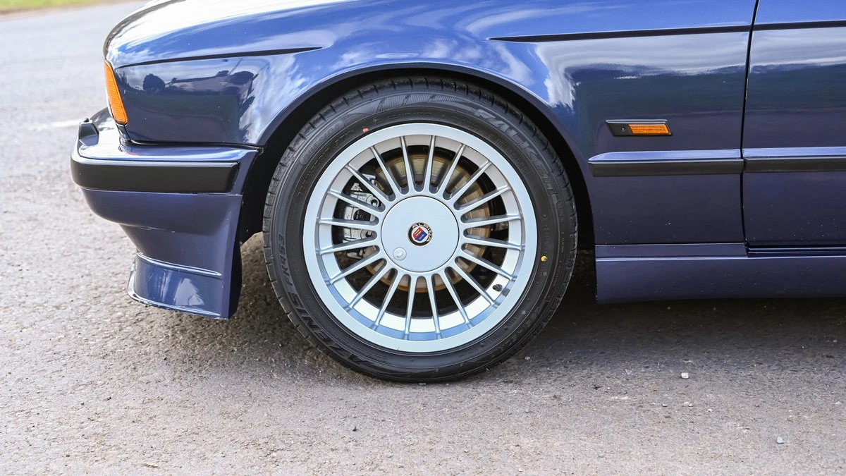 1994 BMW Alpina B10 - Image 9 of 30