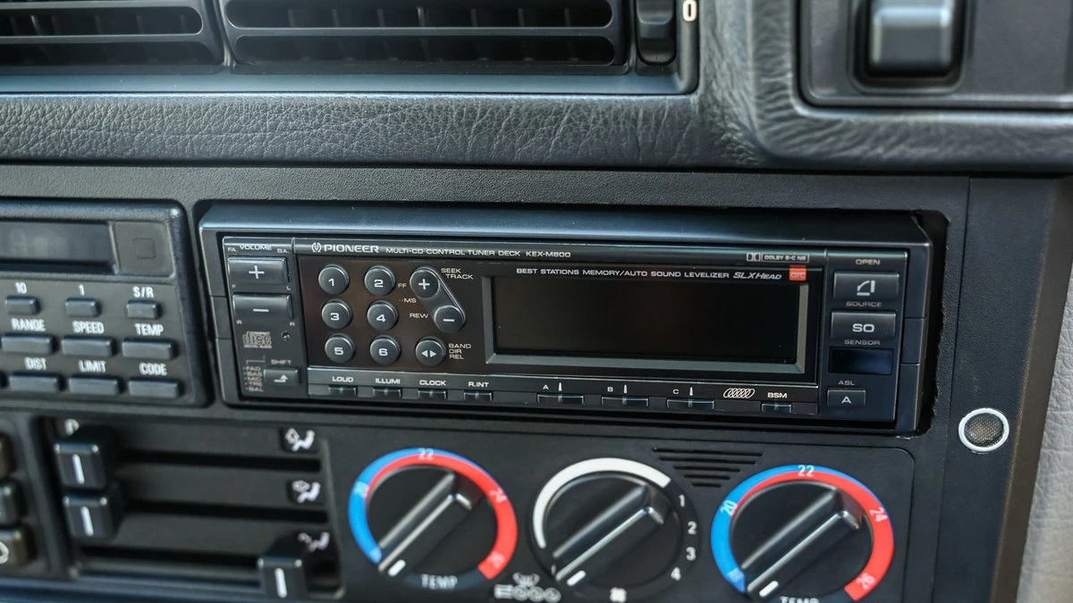 1994 BMW Alpina B10 - Image 27 of 30