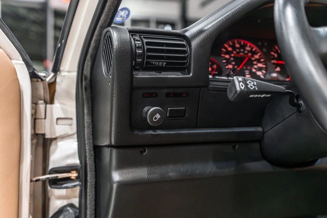 1990 BMW E30 M3 - Image 8 of 21