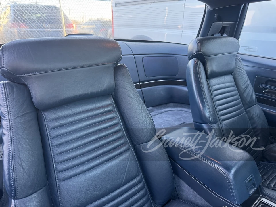 1990 Buick Reatta - Image 7 of 11