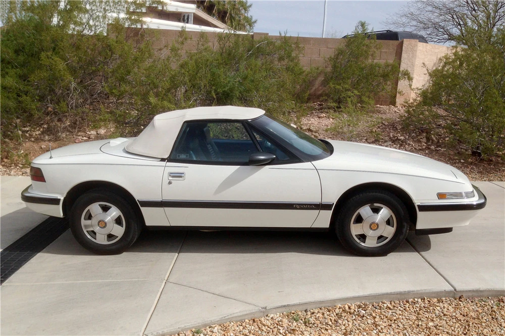 1990 Buick Reatta - Image 4 of 4